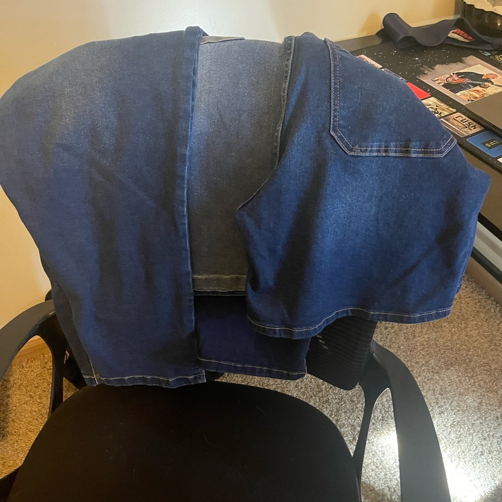Womens Lot of denim shorts, Capri and Skinny Jeans. All size 12